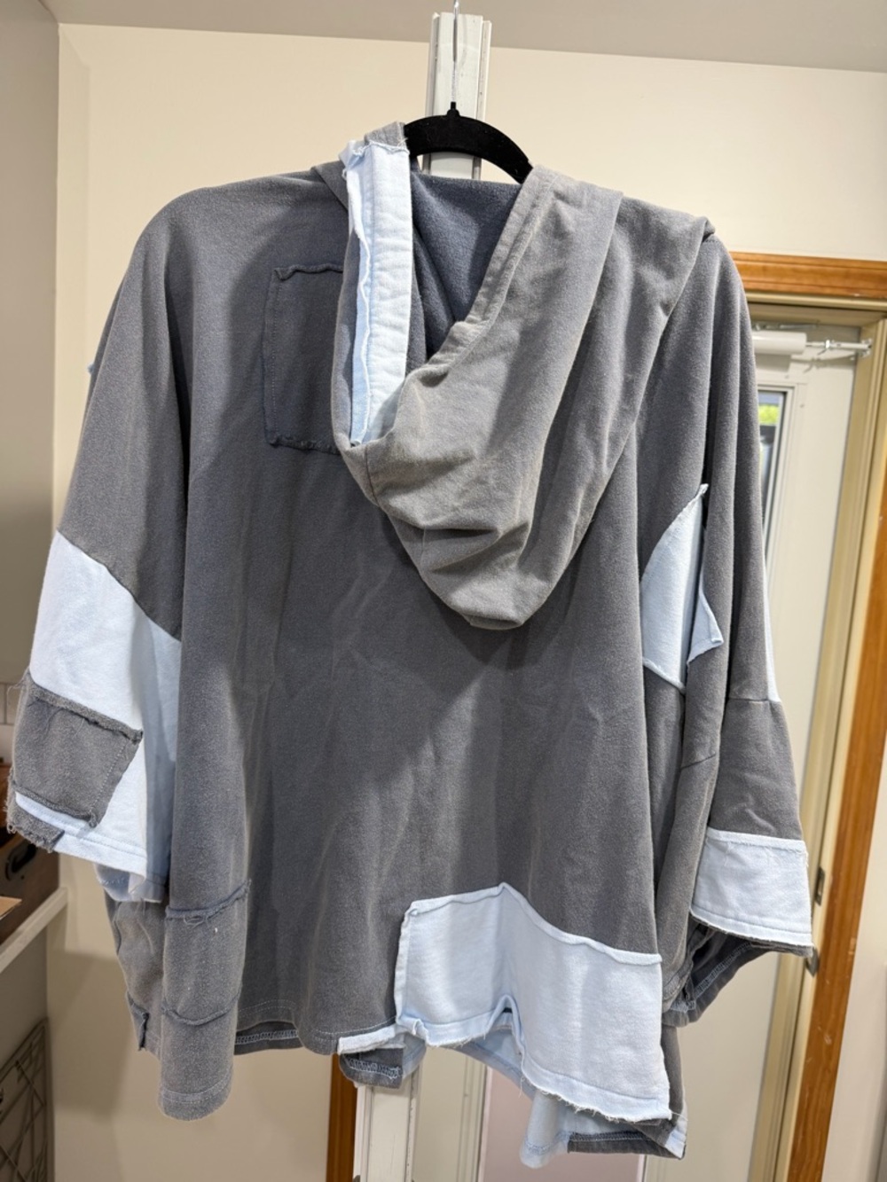 Boho Patchwork Crochet Pocket Hoodie - Gray & Light Blue - Picture 4 of 5